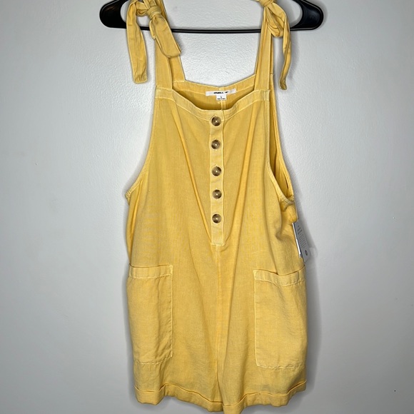 NWT Womens O’Neill Yellow Romper, Size Large - Picture 2 of 5